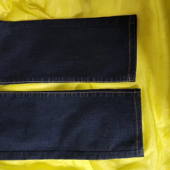 [BUNJANG] Guess Slim Fit Jeans / 게스 진청 여성슬림핏 청바지