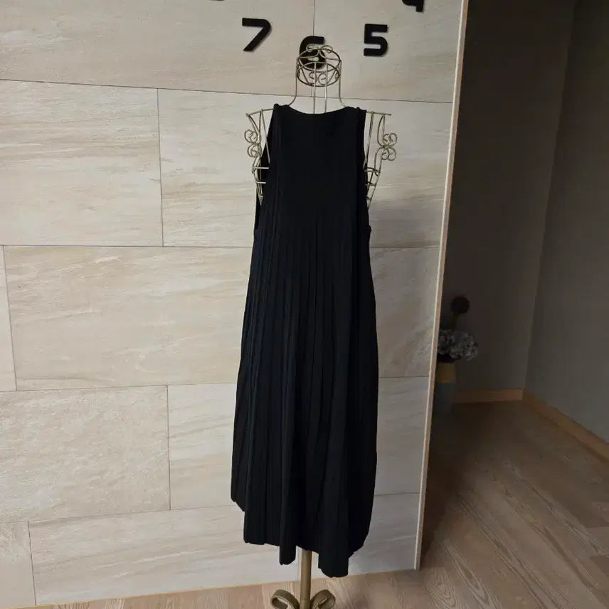 [BUNJANG] COS Pleated Knit Dress / [s] COS 코스 플리츠 원피스