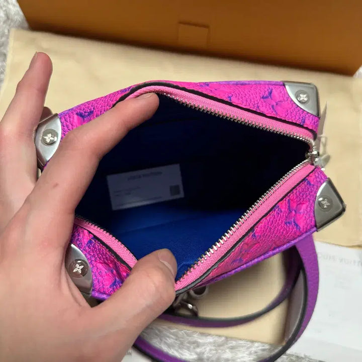 [BUNJANG] Louis Vuitton Eclipse Taurillon Soft Trunk Crossbody Bag / [ 새상품 / OS ] 루이비통 이클립스 토뤼옹 소프트 트렁크 크로스백