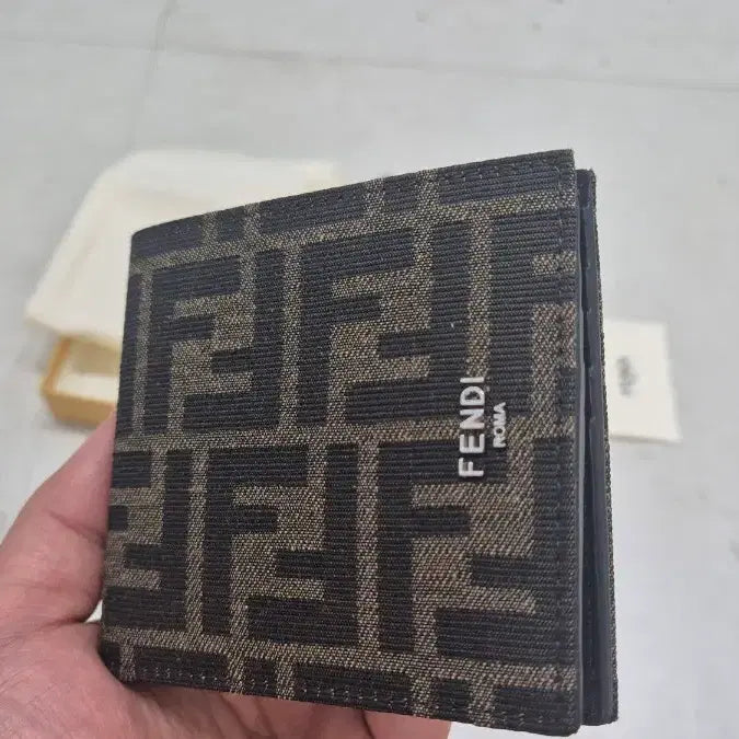 [BUNJANG] Fendi Fabric Men's Wallet / 펜디 패브릭 남성지갑