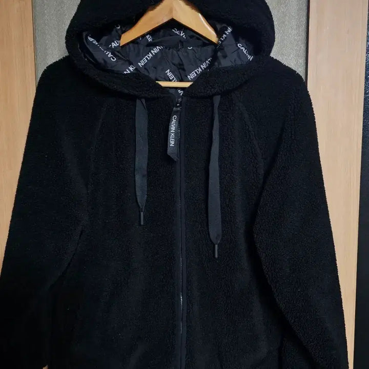 [BUNJANG] Calvin Klein Sherpa Hooded Zip-Up Black S / 캘빈클라인 뽀글이 후드집업 블랙 90 S