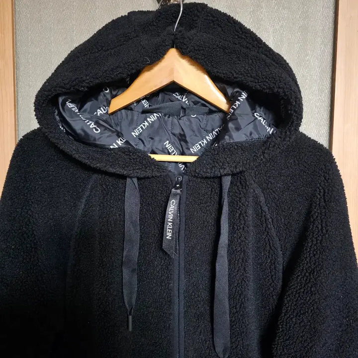 [BUNJANG] Calvin Klein Sherpa Hooded Zip-Up Black S / 캘빈클라인 뽀글이 후드집업 블랙 90 S