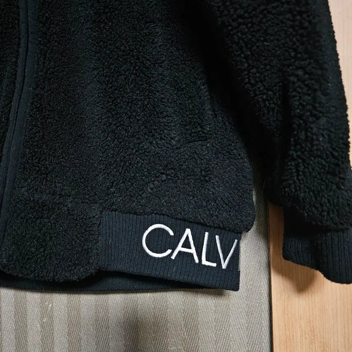 [BUNJANG] Calvin Klein Sherpa Hooded Zip-Up Black S / 캘빈클라인 뽀글이 후드집업 블랙 90 S