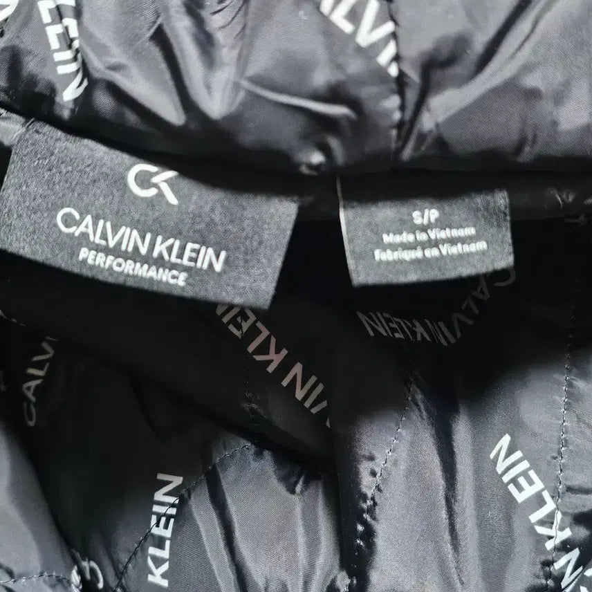 [BUNJANG] Calvin Klein Sherpa Hooded Zip-Up Black S / 캘빈클라인 뽀글이 후드집업 블랙 90 S