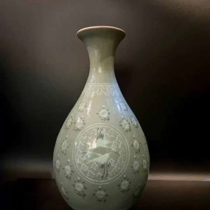 [BUNJANG] Celadon Inlaid Cloud Crane Vase / 청자 상감 운학문 병
