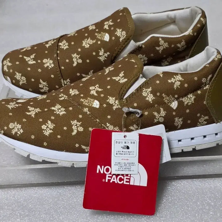 [BUNJANG] The North Face Canvas Slip-On Sneakers / [새상품] 노스페이스 캔버스 슬립온 스니커즈 공용 245~250