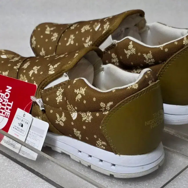 [BUNJANG] The North Face Canvas Slip-On Sneakers / [새상품] 노스페이스 캔버스 슬립온 스니커즈 공용 245~250