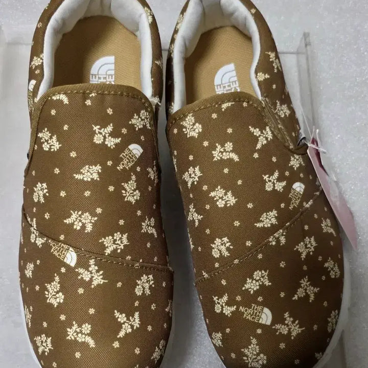 [BUNJANG] The North Face Canvas Slip-On Sneakers / [새상품] 노스페이스 캔버스 슬립온 스니커즈 공용 245~250