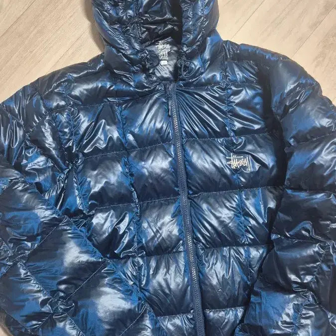[BUNJANG] Stussy Midweight Hooded Puffer Jacket Royal L / 스투시 미드웨이트 후드 패딩 퍼퍼 로얄 L