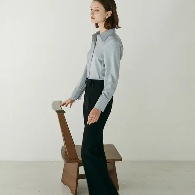 [BUNJANG] OUIE Overshoulder Slim Shirt Ice Blue / [OUIE]우이 오버숄더 슬림 셔츠 아이스블루