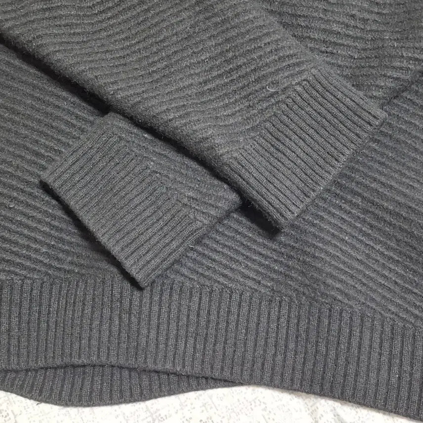 [BUNJANG] Wooyoungmi Golf Luxury Crew Neck Sweater (Black/Gray, 52) / (득템 찬스) 우영미 골프 럭셔리 크루넥 스웨터 52
