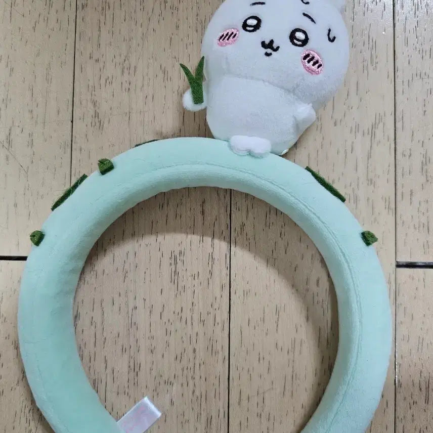 [BUNJANG] Chiikawa Land Limited Edition Headband / 치이카와랜드 한정 풀뽑기 머리띠