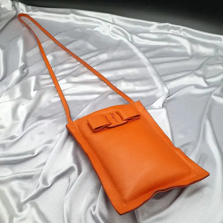 [BUNJANG] Ferragamo Mini Phone Crossbody Bag / 페라가모 미니 폰 크로스백 중고 가방 은피아노