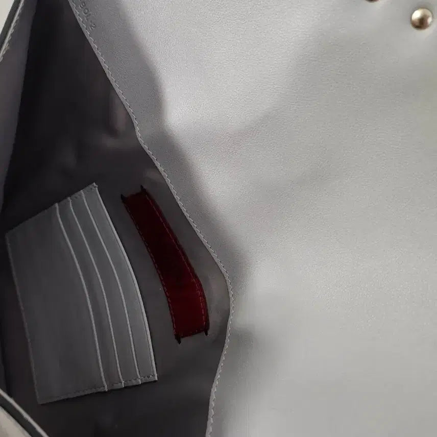 [BUNJANG] Valentino Rockstud Gray Clutch Bag / 발렌티노 락스터드  그레이 클러치 백
