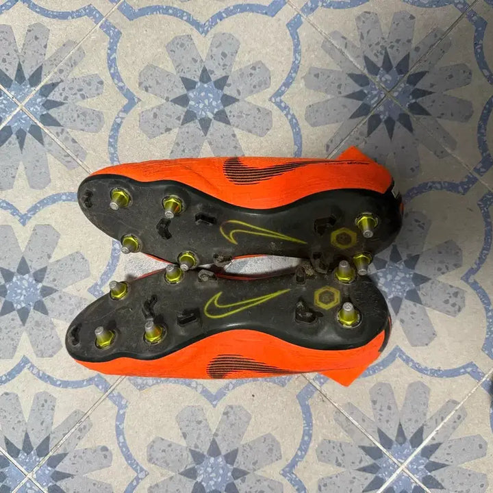 [SOLD OUT] 나이키 머큐리얼베이퍼 12 sg 275 상태좋음