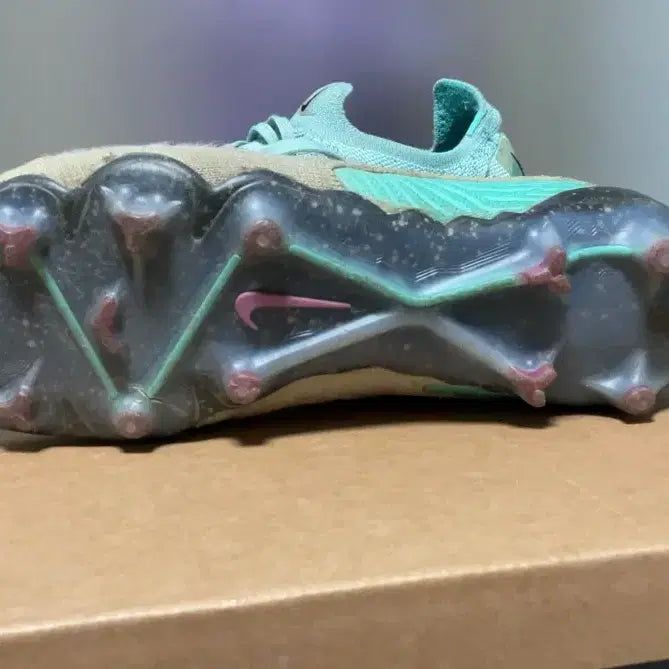 [BUNJANG] Nike Phantom Soccer Cleats / 나이키 팬텀 축구화