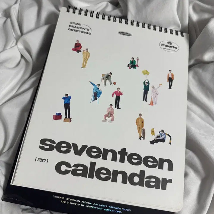 [BUNJANG] Seventeen 2022 Season's Greetings Desk Calendar / 세븐틴 2022 시즌그리팅 시그 탁상달력