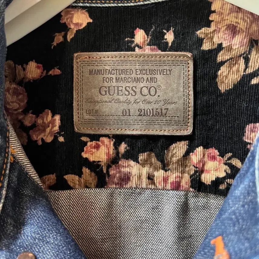 [BUNJANG] Guess by Marciano Denim Trucker Jacket / Old Guess by Marciano 올드 게스 마르치아노 데님 트러커