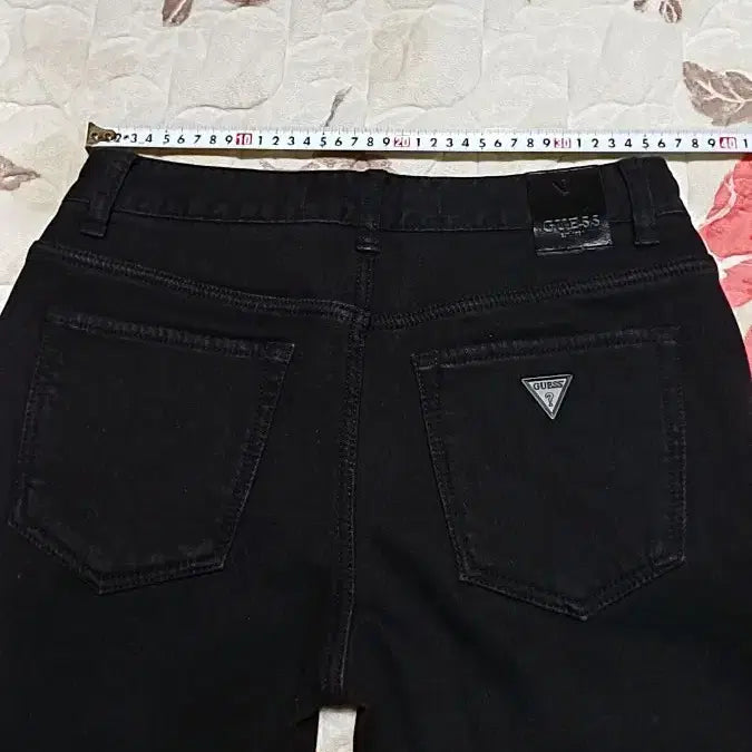 [BUNJANG] Guess Black Jeans 28 inch / 게스 기모 스판블랙진 28인치 기장104
