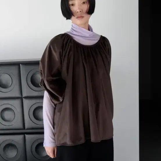 [BUNJANG] err Velvet Puff Blouse / err 벨벳 퍼프 블라우스