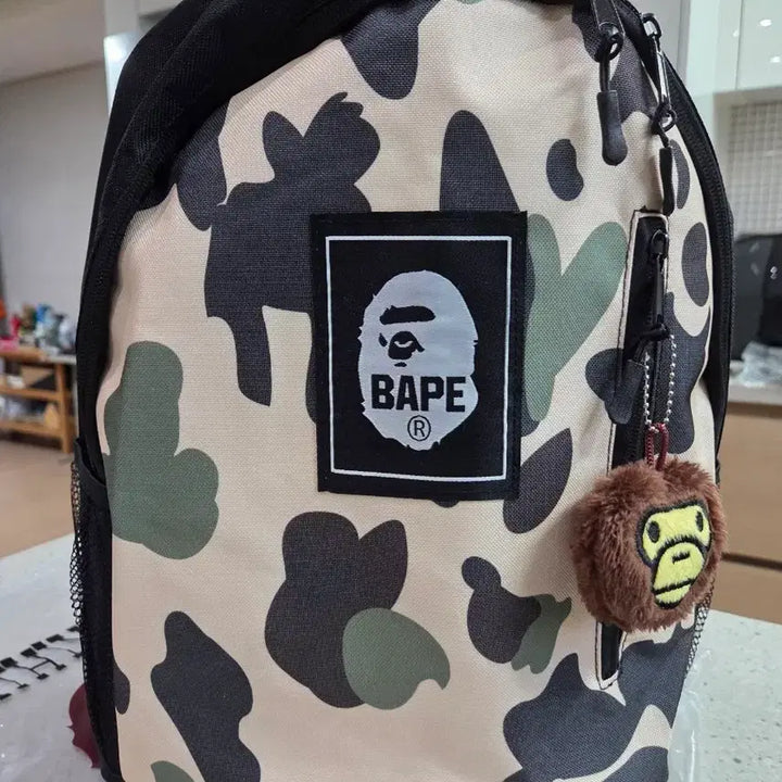 [BUNJANG] BAPE Magazine Gift Backpack / 베이프 잡지 사은품으로 증정된 백팩