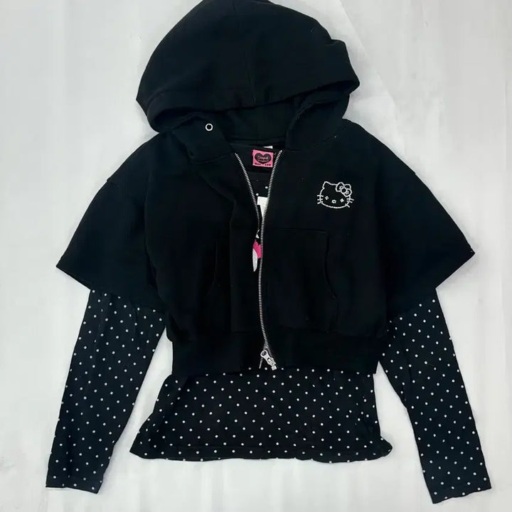 [BUNJANG] Sanrio Hello Kitty Dot Print Hooded Zip-up Top Set / 일본빈티지 산리오 키티 후드집업 도트 지뢰계 블랙 상의코디세트