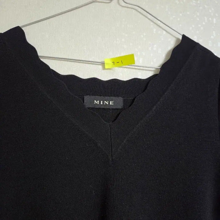 [BUNJANG] MINE Black Knit Dress / MINE 마인 블랙 니트 원피스