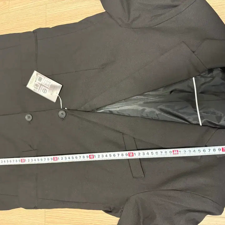 [SOLD OUT] 새상품(택) 블랙 남성정장 자켓 (95-100 정도)