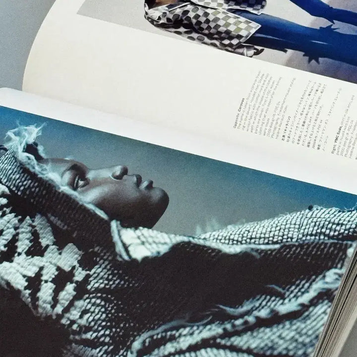 [BUNJANG] Issey Miyake Taschen Book / 미개봉 / Issey Miyake Taschen 이세이미야케 작품집