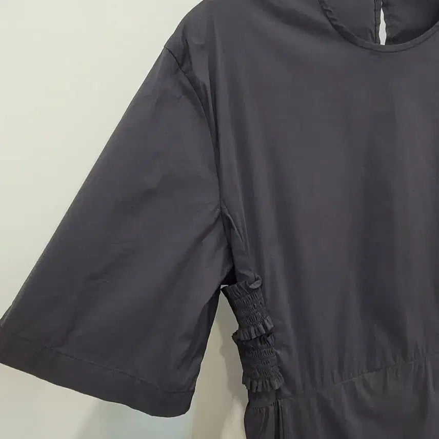 [BUNJANG] Bmuse Mansion Black Long Sleeve Dress / 비뮤즈맨션 블랙 반전 반팔 롱원피스 55~66
