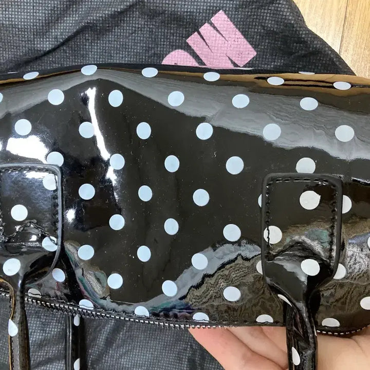 [BUNJANG] 도트무늬 원통형 에나멜 가방 / 도트무늬 원통형 에나멜 가방