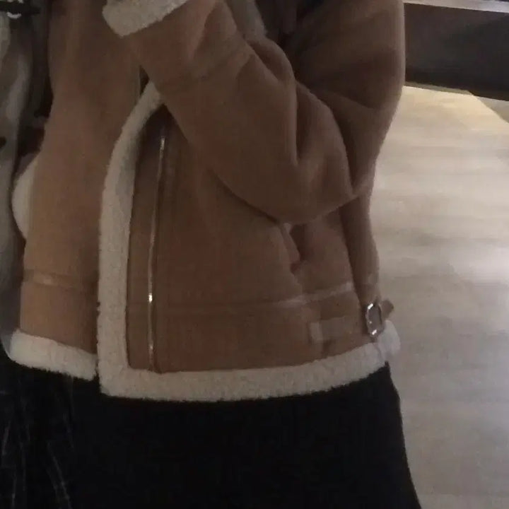 [BUNJANG] Brutí Suede High Neck Mouton / 브루티 스웨이드 하이넥 양털 무스탕