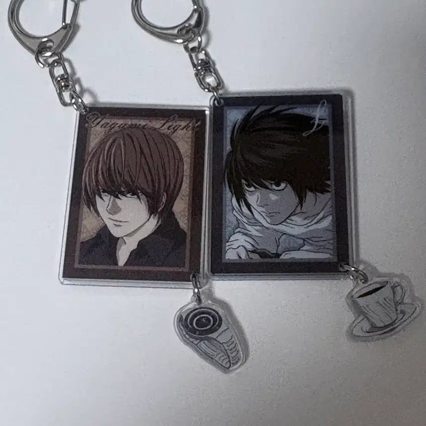 [BUNJANG] Death Note L &amp; Light Yagami Acrylic Keyring / 데스노트 L/야가미 라이토 아크릴 키링 중국굿즈 정품