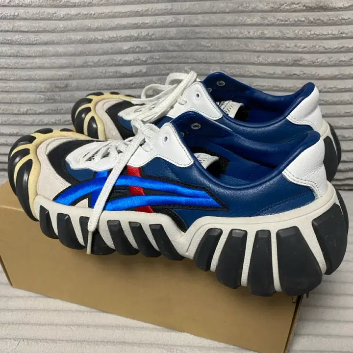 [BUNJANG] Asics Onitsuka Tiger Dentigre Sneakers / 아식스 오니츠카 타이거 덴티그레 270 레어템