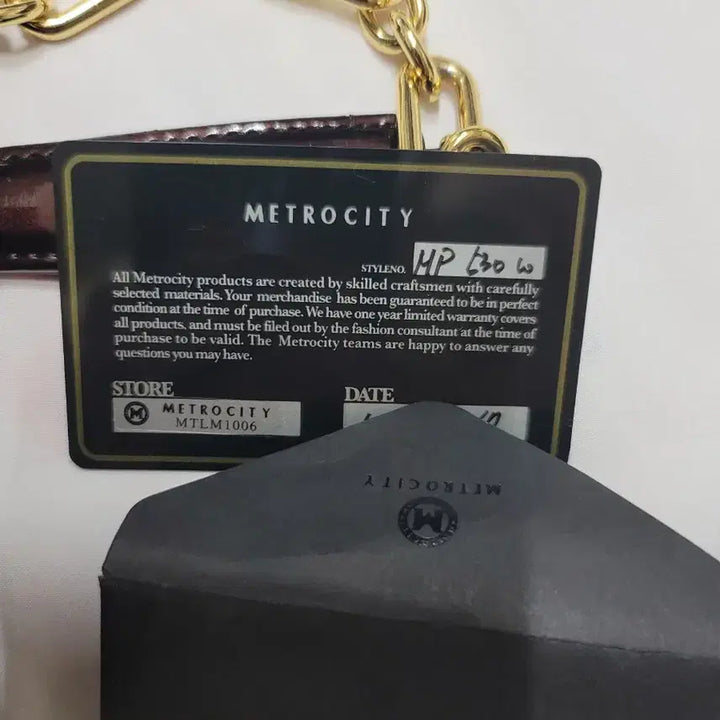 [BUNJANG] Metrocity Enamel Chain Shoulder Bag / 메트로시티 에나멜 체인 숄더백