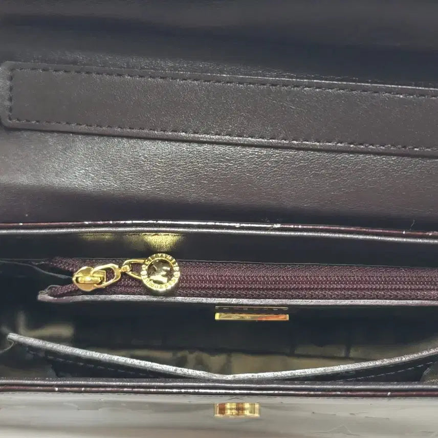 [BUNJANG] Metrocity Enamel Chain Shoulder Bag / 메트로시티 에나멜 체인 숄더백