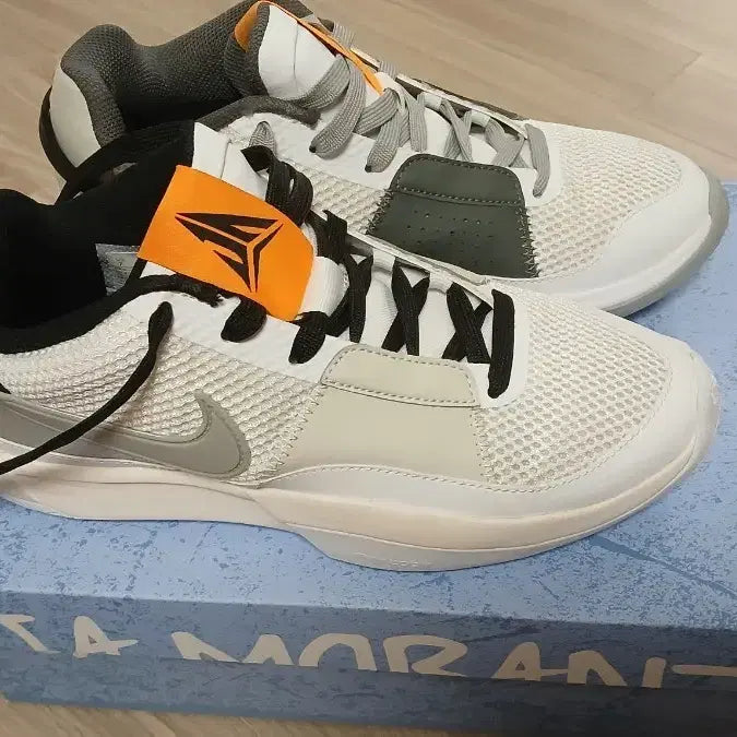 [SOLD OUT] 나이키 자 모란트 농구화 화이트 250사이즈 경기2번후 세탁완료