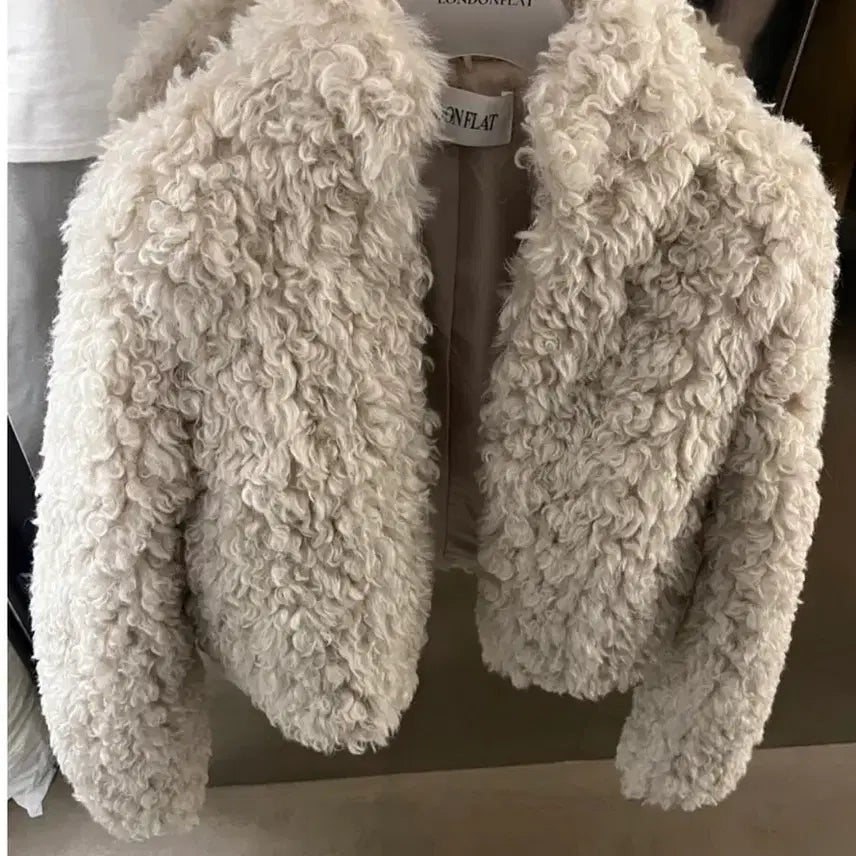[BUNJANG] London Plat Wool Fur Jacket Ivory / 런던플랏 양모 퍼자켓 아이보리