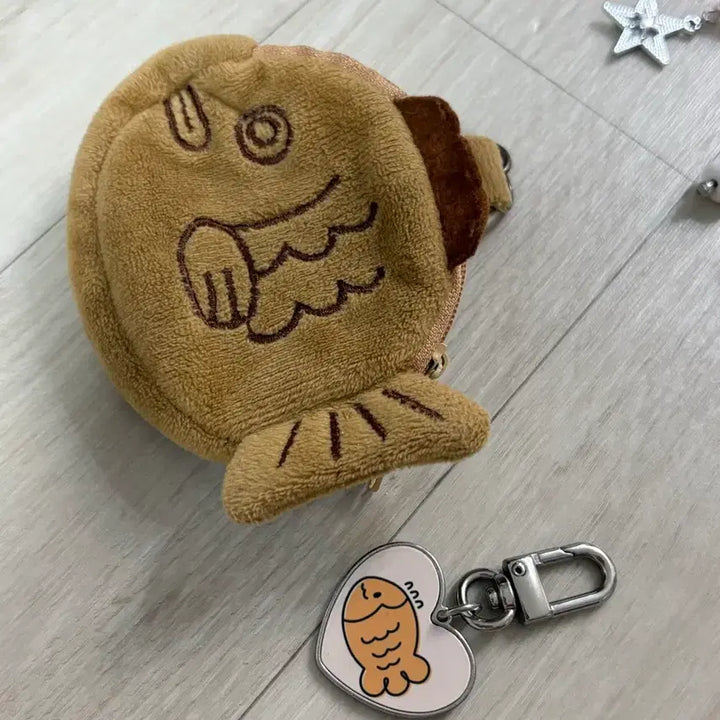[BUNJANG] Unused Keyring and Fish-Shaped Coin Purse Set / 미사용 키링들과 덤 붕어빵 동전지갑세트