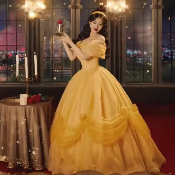 [BUNJANG] Disney Belle Dress Rental for Graduation Photoshoot (Basic) / (리뷰할인중!) 디즈니 벨 드레스 졸업사진 대여 졸사 공주 / B(기본)