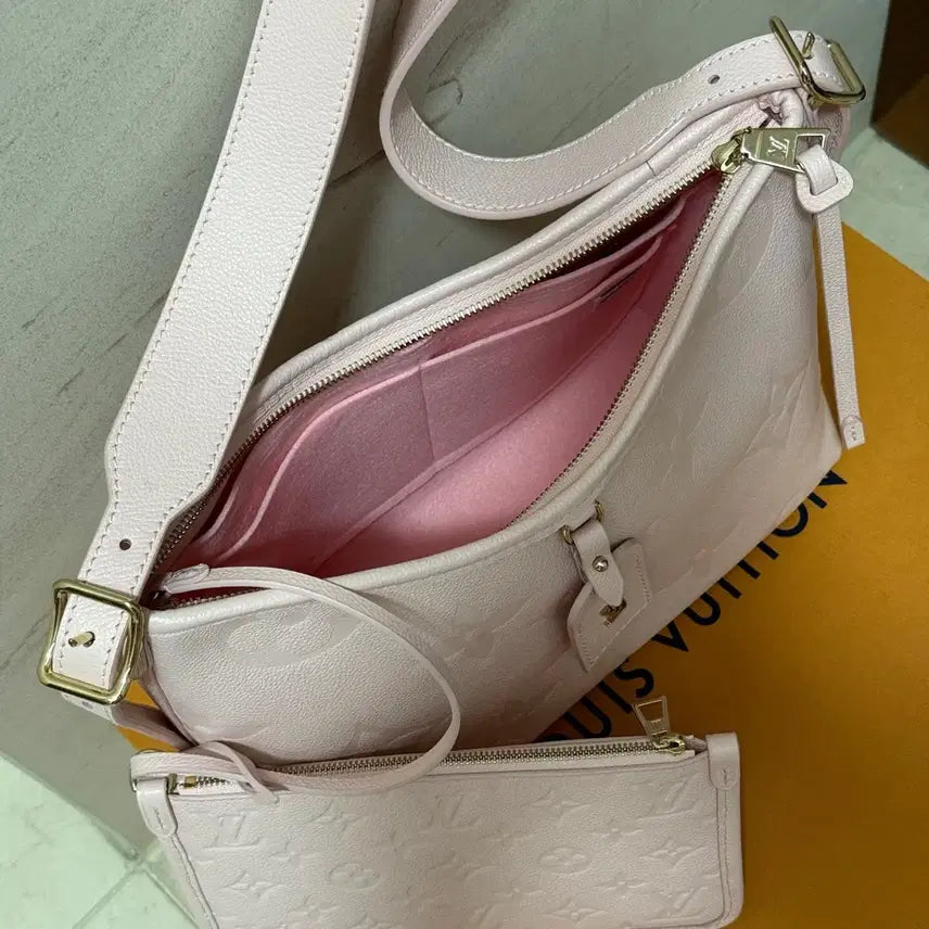 [BUNJANG] Louis Vuitton Carryall PM Pink Handbag / 루이비통 캐리올pm 핑크