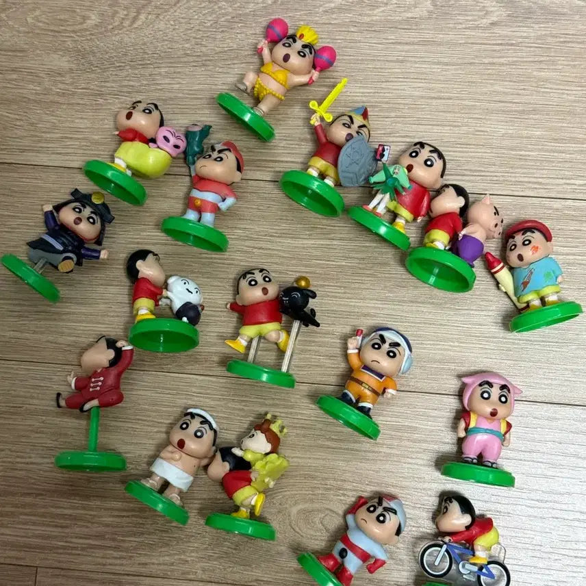 [BUNJANG] Crayon Shin-chan Chocolate Egg Bundle Set / 짱구 초코에그 17개 일괄(히든 포함)