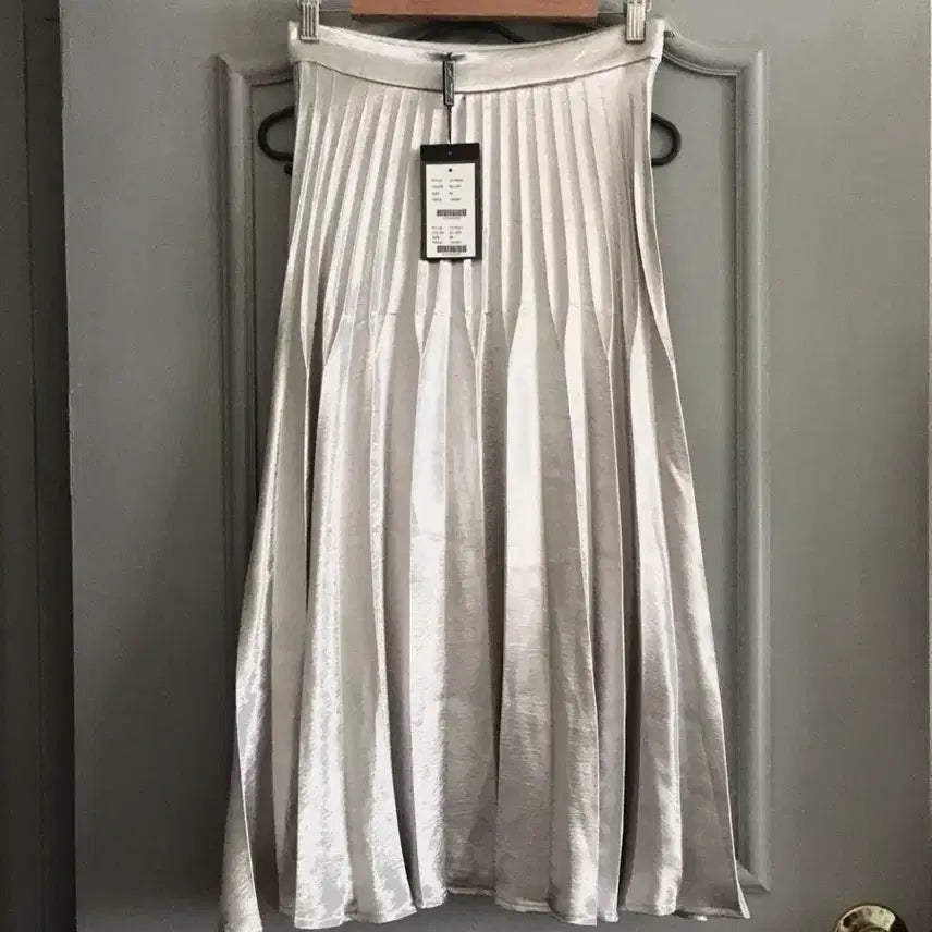 [BUNJANG] J.coco Silver Pleated Long Skirt / 제이코코 J.coco 실버 플리츠 롱스커트 새상품 66사이즈