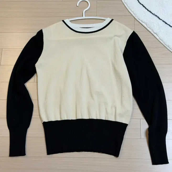 [BUNJANG] Color Block Knit Top / 배색 니트 블랙/아이보리