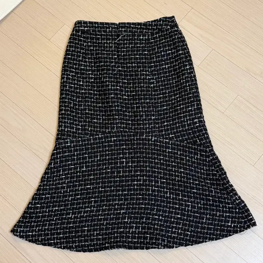 [BUNJANG] G-Cut Tweed Mini Skirt / 블랙 트위드 미니스커트