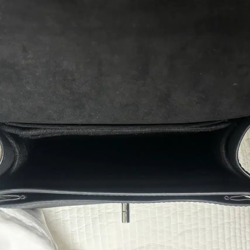 [BUNJANG] Louis Vuitton MyLockMe Chain Bag / 루이비통 마이락미 체인백