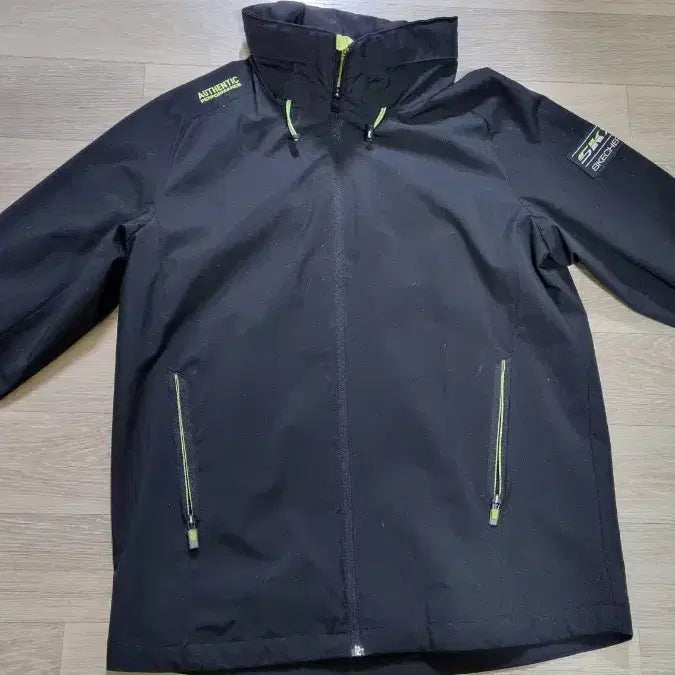 [BUNJANG] Skechers Hidden Hood Windbreaker Jacket (Black) 105 / 매장정품 스케쳐스 검정 기능성 히든후드 바람막이집업 105