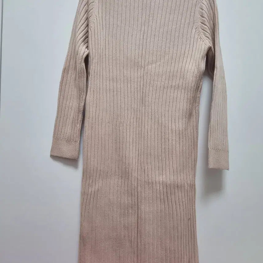 [BUNJANG] GU Jiyu Ribbed Knit Long Dress Beige / GU 지유 골지 니트 롱 원피스 베이지