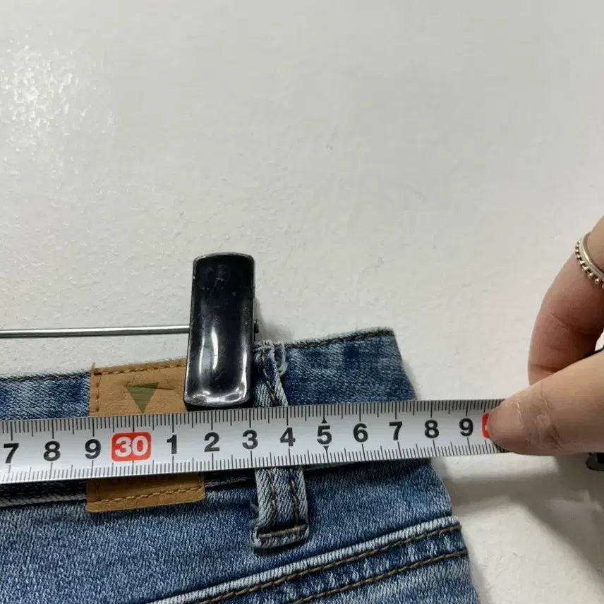 [BUNJANG] Guess Women's Denim Shorts S / 게스 여성 데님 반바지 팬츠 S