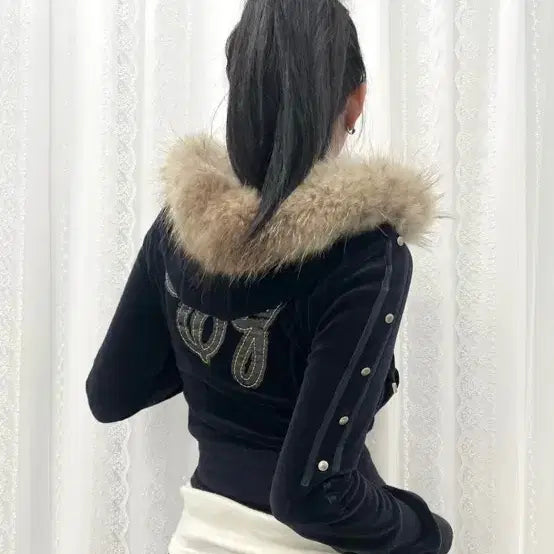 [BUNJANG] Egoist Velvet Fur Hooded Zip-up / 에고이스트 벨벳 퍼 후드집업